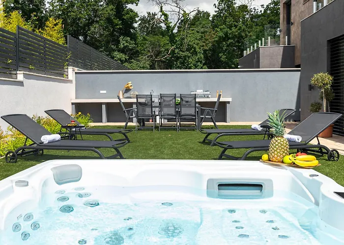 Villa Villa Porta Verde I - Private Pool Villa